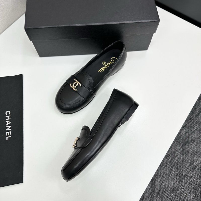 샤넬 초가을 심플 더블 C 로고 가죽 부츠 001-213001