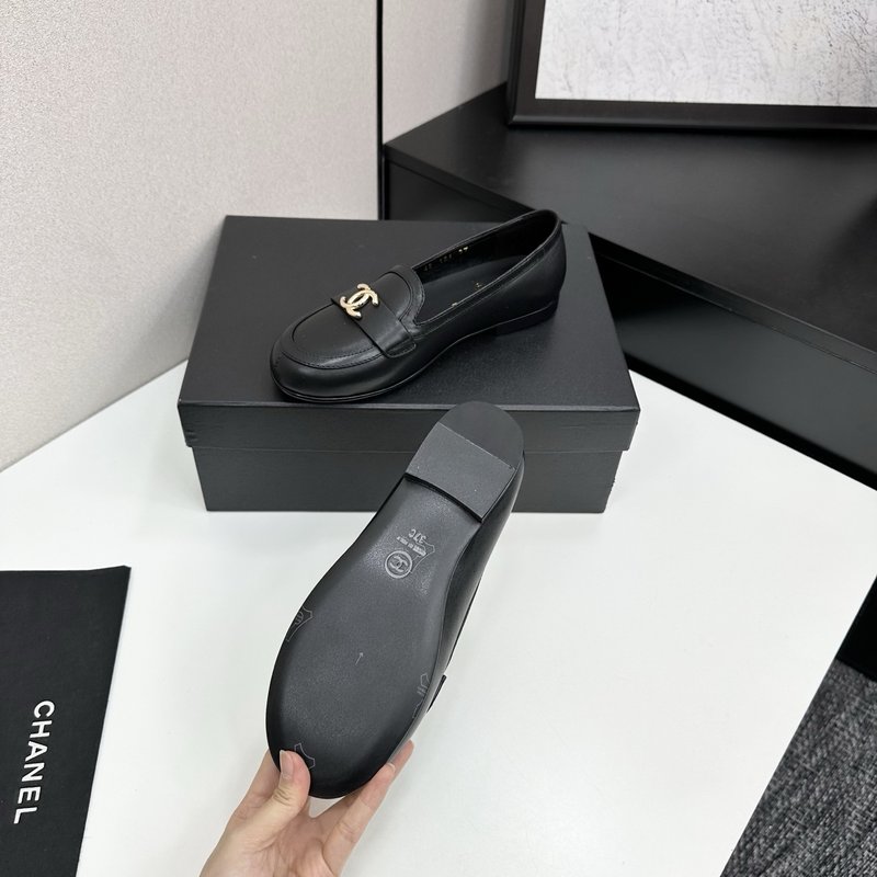 샤넬 초가을 심플 더블 C 로고 가죽 부츠 001-213001