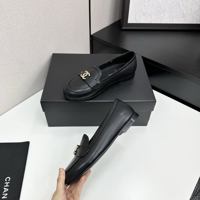 샤넬 초가을 심플 더블 C 로고 가죽 부츠 001-213001