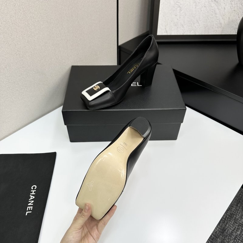 샤넬 클래식 굽 앵클부츠 001-213054