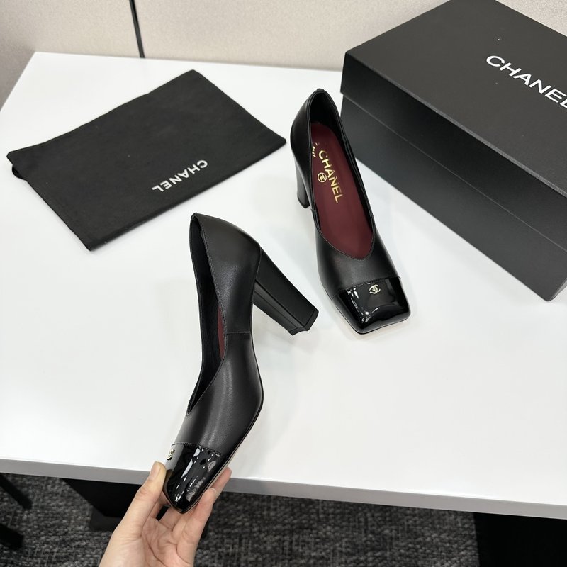 샤넬 가을 겨울 굽이 있는 앵클 부츠 001-213055