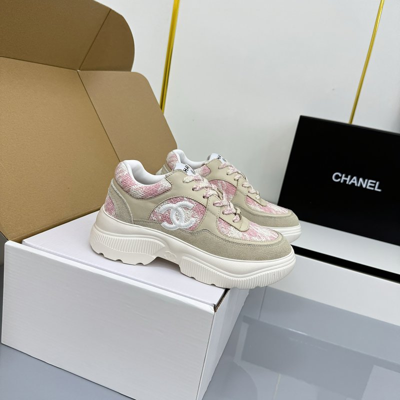 샤넬 클래식 블랙앤화이트 팬더 컬러 캐주얼 스니커즈 001-213069