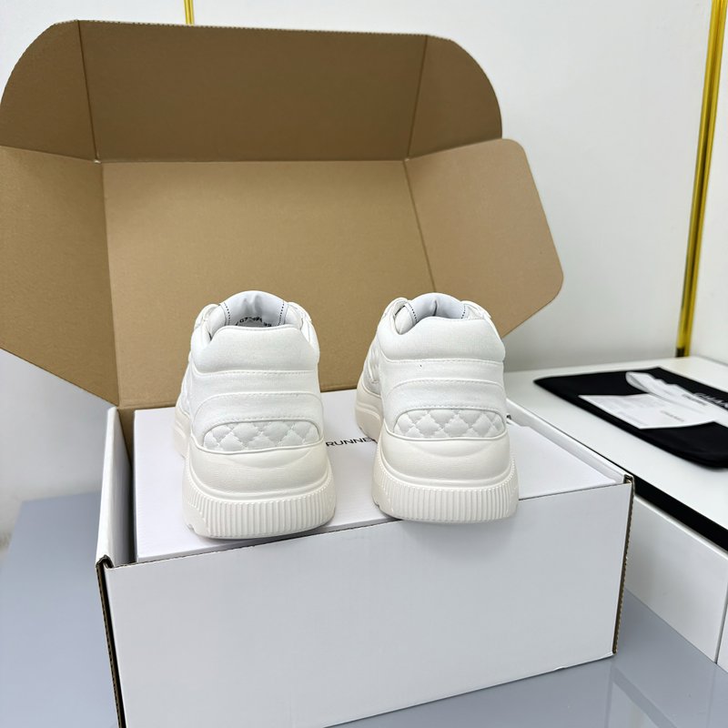 샤넬 팬더 컬러 캐주얼 운동화 001-213070