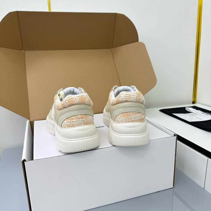 샤넬 팬더 컬러 캐주얼 운동화 001-213074