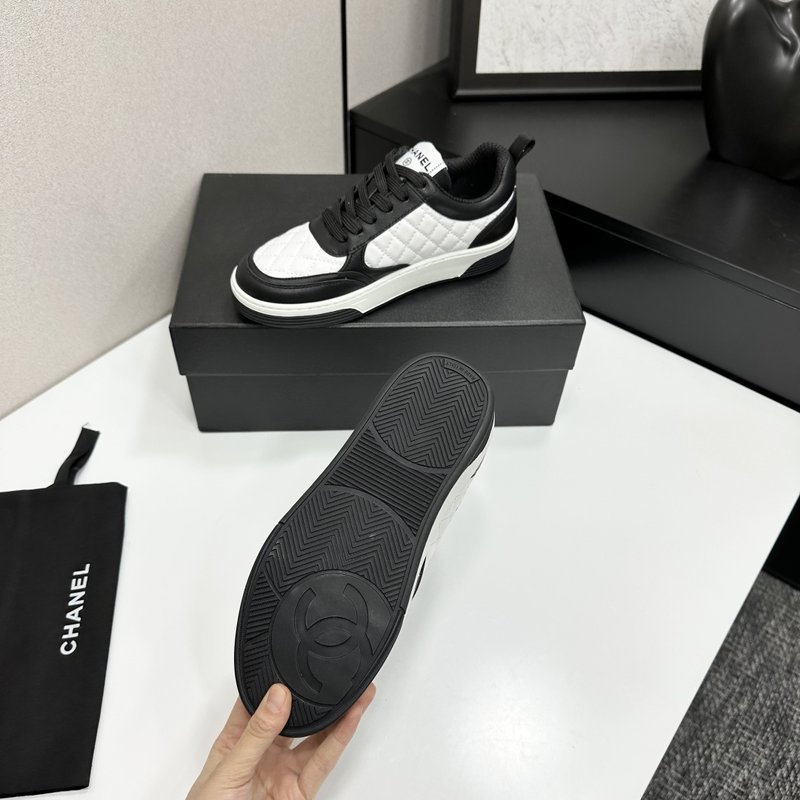 샤넬 팬더 컬러 캐주얼 스니커즈 001-213158