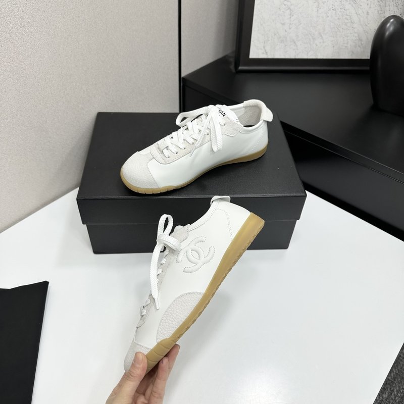 샤넬 판다 컬러 두꺼운 밑창 캐주얼 스니커즈 001-213231