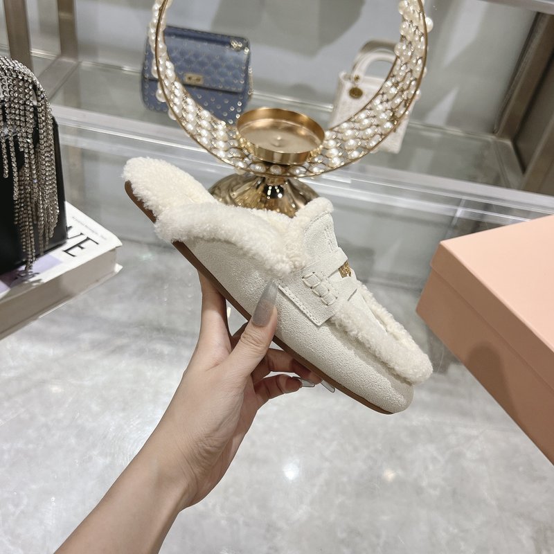 미우미우 울 로퍼 빈티지 패션 슬리퍼 001-213530