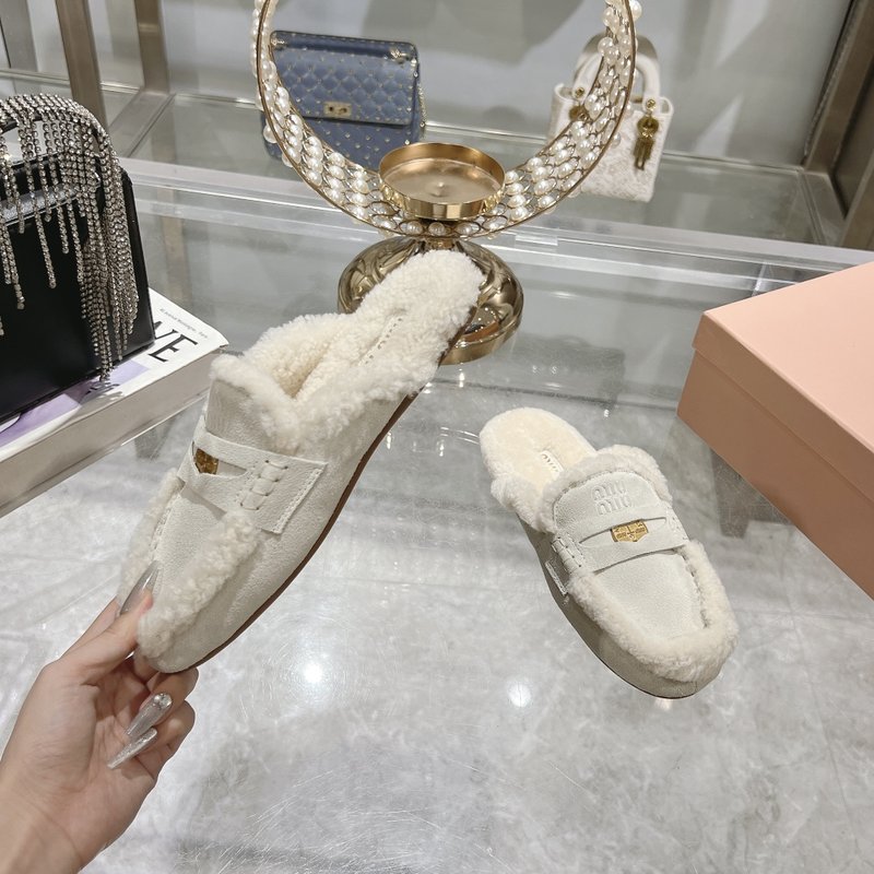 미우미우 울 로퍼 빈티지 패션 슬리퍼 001-213530