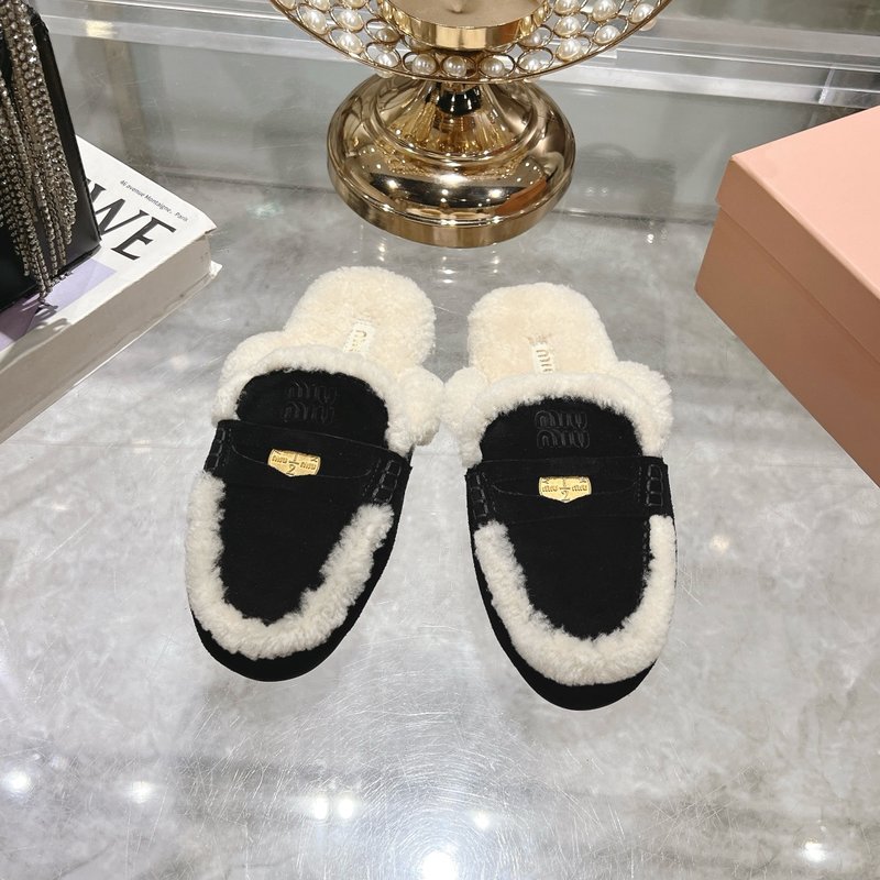 미우미우 울 로퍼 빈티지 패션 슬리퍼 001-213532