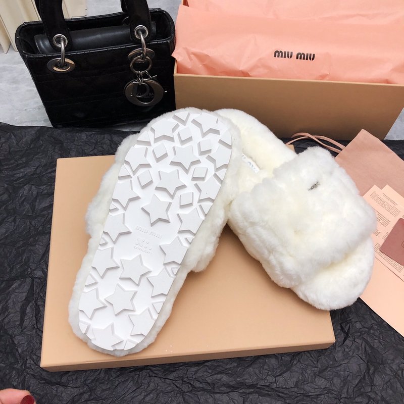 미우미우 가을 겨울 울 퍼 슬리퍼 001-213551
