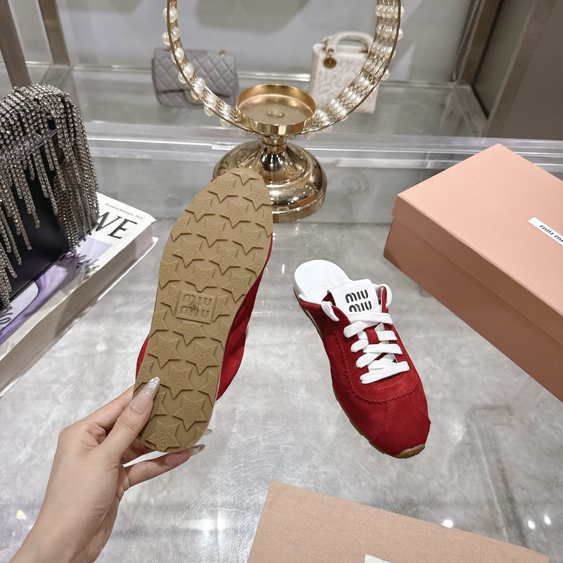 미우미우 데트레 스타일 뮬 001-213564