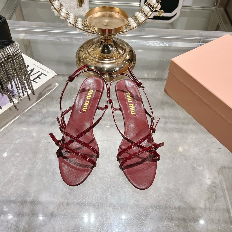 미우미우 봄여름 캣힐 샌들 001-213648