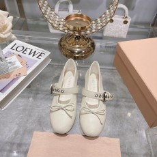 미우미우 프렌치 리본 양가죽 발레 플랫 슈즈 001-213656