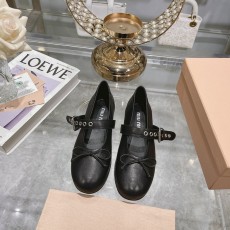 미우미우 프렌치 리본 양가죽 발레 플랫 슈즈 001-213657