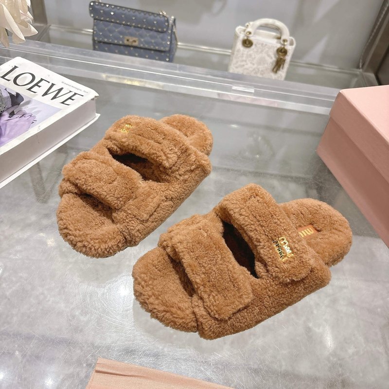 미우미우 클래식 가을 겨울 레터링 울 슬리퍼 001-213693