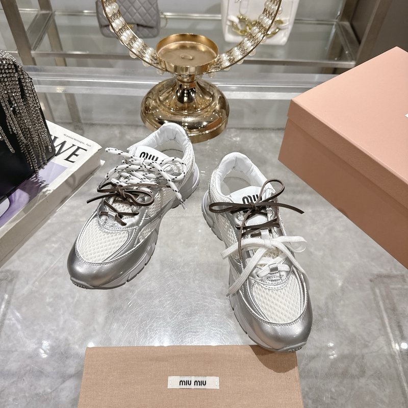 미우미우 레트로 빈티지 두꺼운 밑창 캐주얼 운동화 001-213728