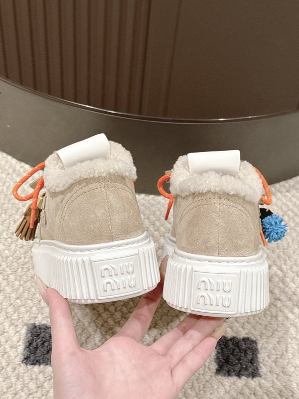 MIUMIU 리얼 퍼 스웨이드 플랫폼 슈즈 001-213774