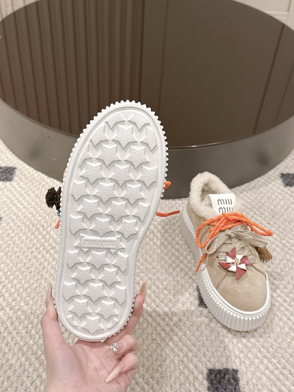 MIUMIU 리얼 퍼 스웨이드 플랫폼 슈즈 001-213774