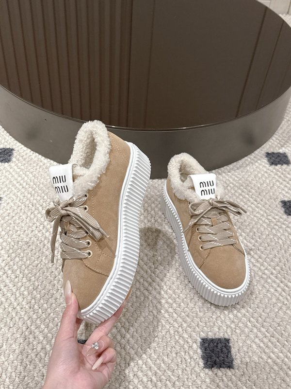 MIUMIU 리얼 퍼 스웨이드 플랫폼 슈즈 001-213776
