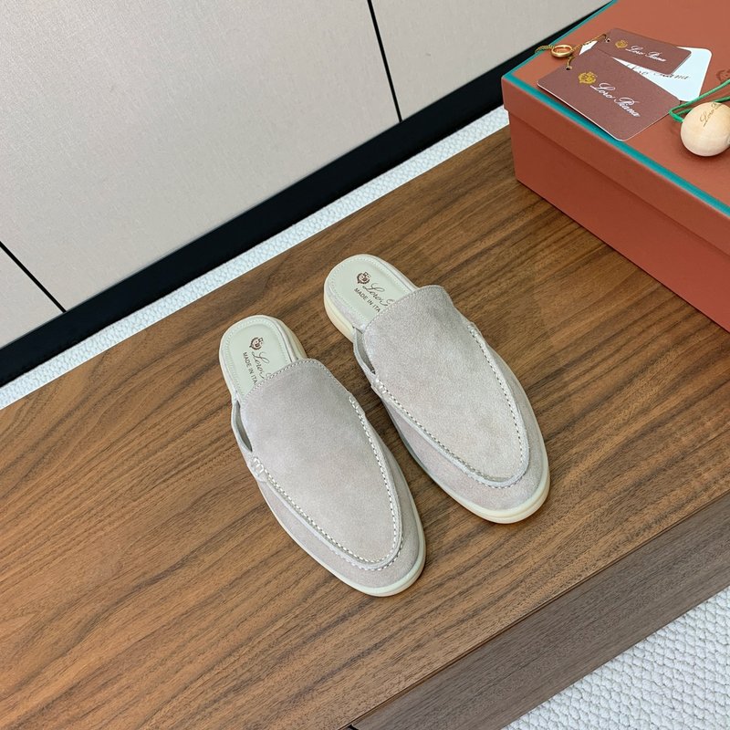 로로피아나 남성 빈티지 스웨이드 뮬 001-213785