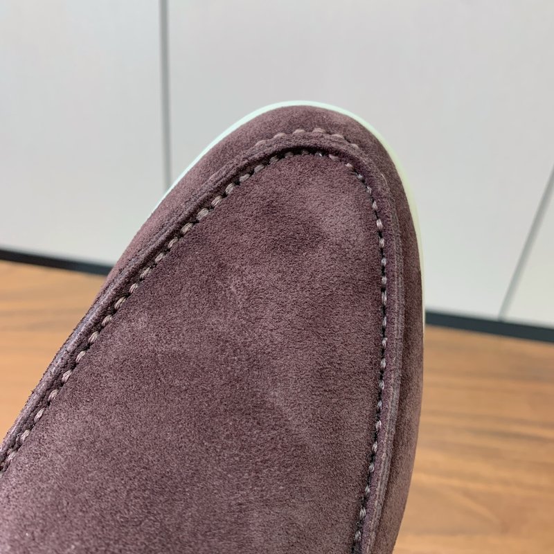 로로 피아나 남성 빈티지 스웨이드 토슬립퍼 001-213788