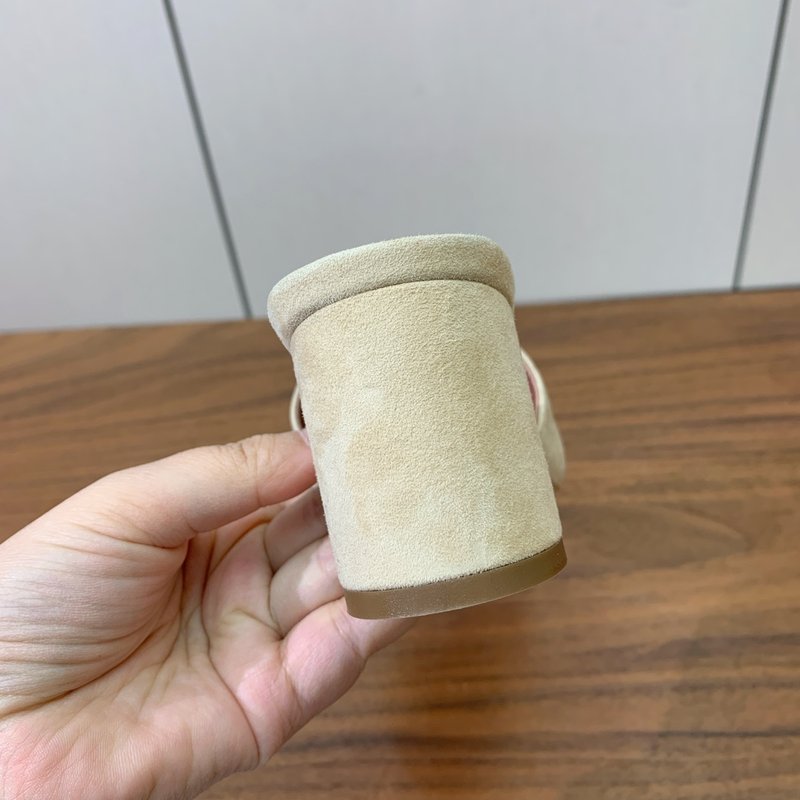 스웨이드 미들힐 가죽 슬리퍼 001-213795