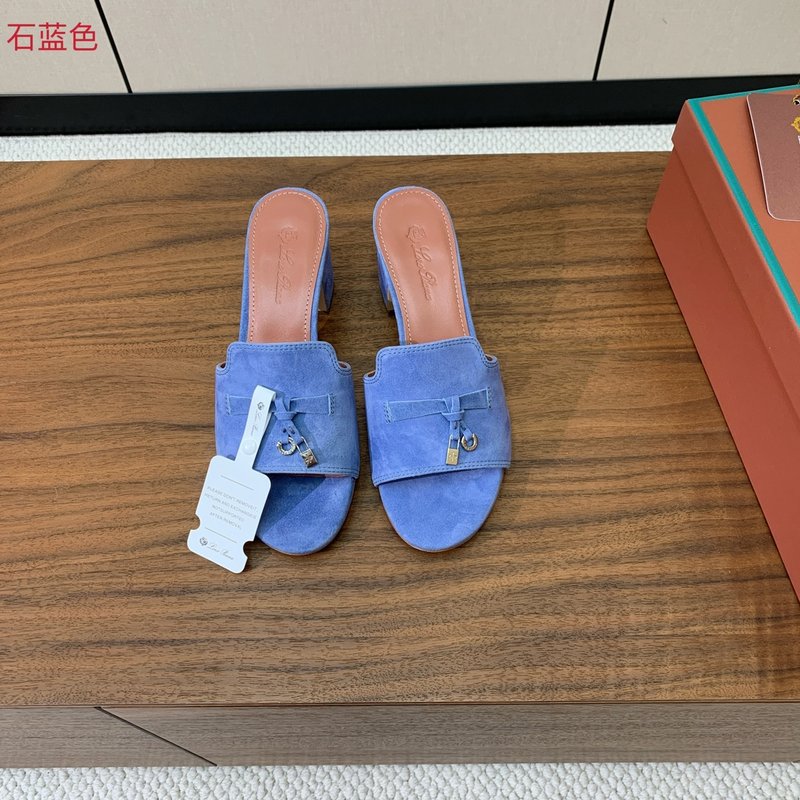 로로 피아나 스웨이드 미들힐 슬리퍼 001-213805
