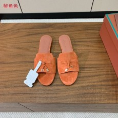 로로피아나 스웨이드 플랫 슬리퍼 001-213825