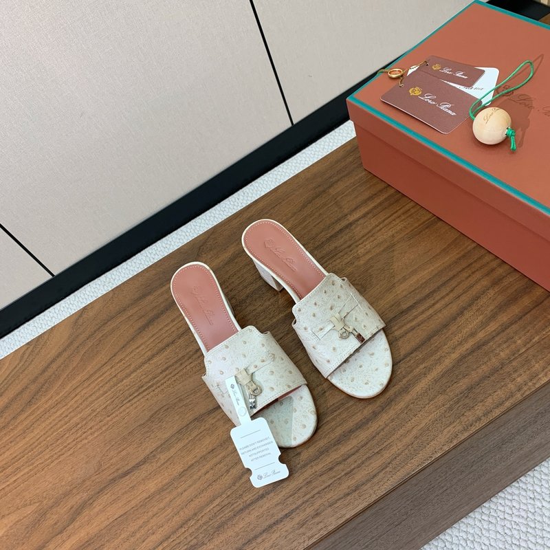 타조 무늬 소가죽 미들힐 슬리퍼 001-213845