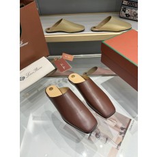 로로 피아나 클래식 양피 실크 플립플롭 001-213883