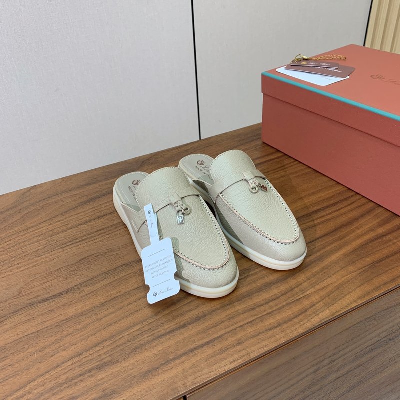 로로피아나 캐시미어 가죽 토슬리퍼 001-213930
