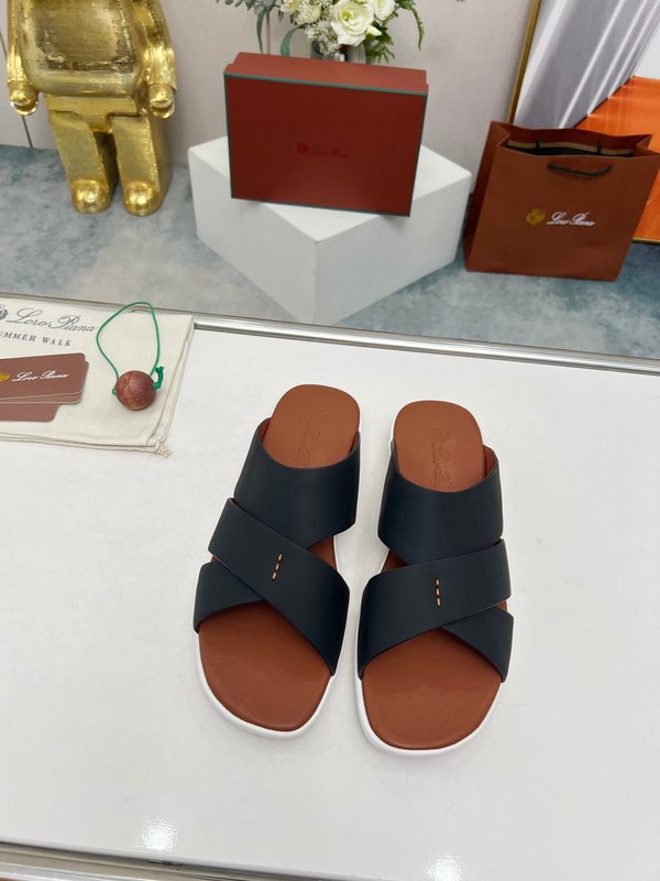 로로피아나 수입 실크 송아지 가죽 핸드메이드 샌들 001-213958