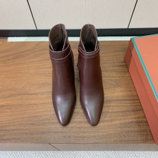 로로피아나 카프스킨 하이힐 앵클부츠 001-213972