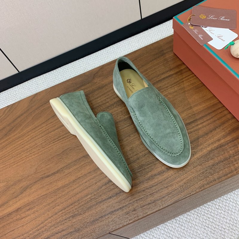 로로 피아나 남성 스웨이드 로퍼 001-214007