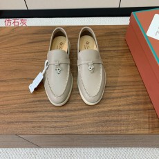 로로 피아나 빈티지 핸드 스티치 가죽 로퍼 001-214015