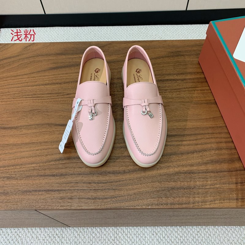 로로피아나 레더 로퍼 슈즈 001-214017