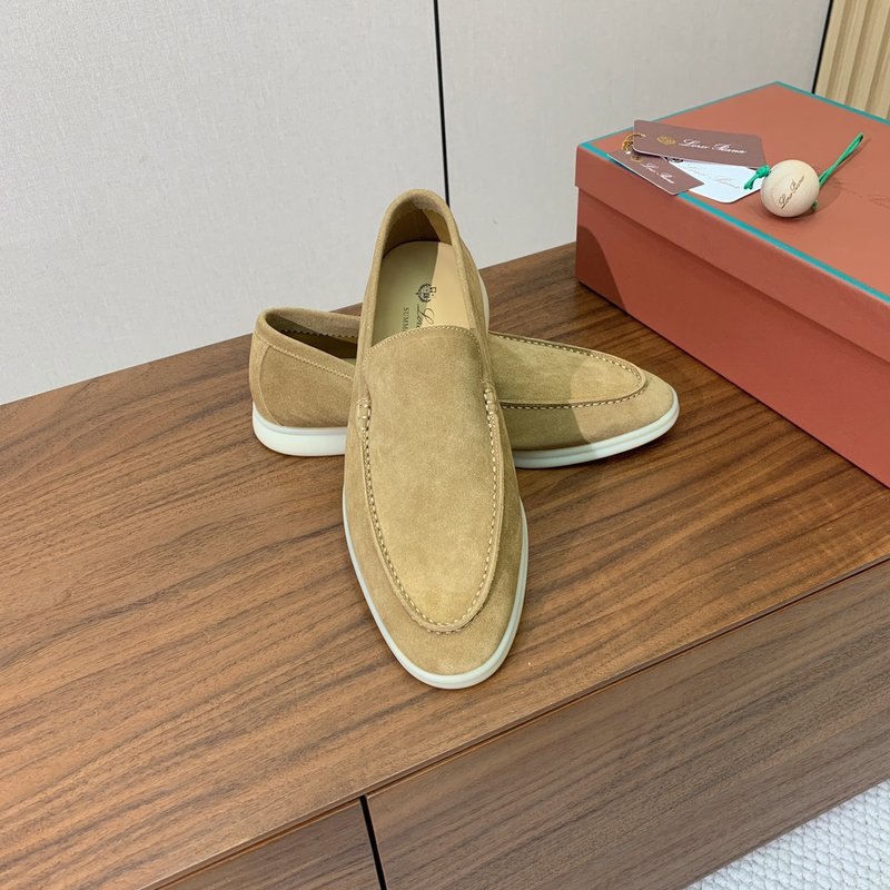 로로 피아나 남성 스무스 로퍼 001-214019