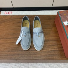 로로 피아나 스파이딩 스웨이드 로퍼 001-214029