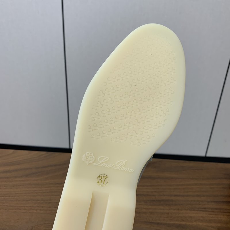 로로피아나 스톤 무늬 컬러 블록 토 샌들 001-214050