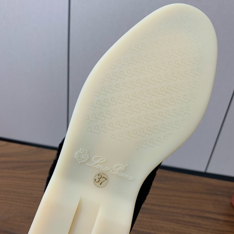 로로피아나 양모 로퍼 슈즈 001-214058