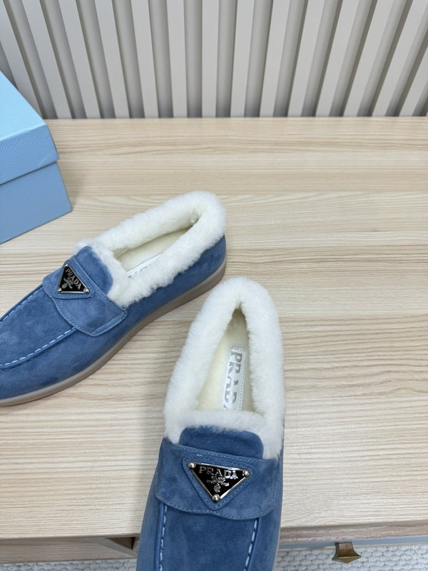 프라다 가을 겨울 울 칼라 로퍼 001-214087