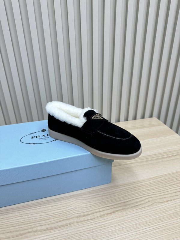 프라다 가을 겨울 울 칼라 로퍼 001-214088