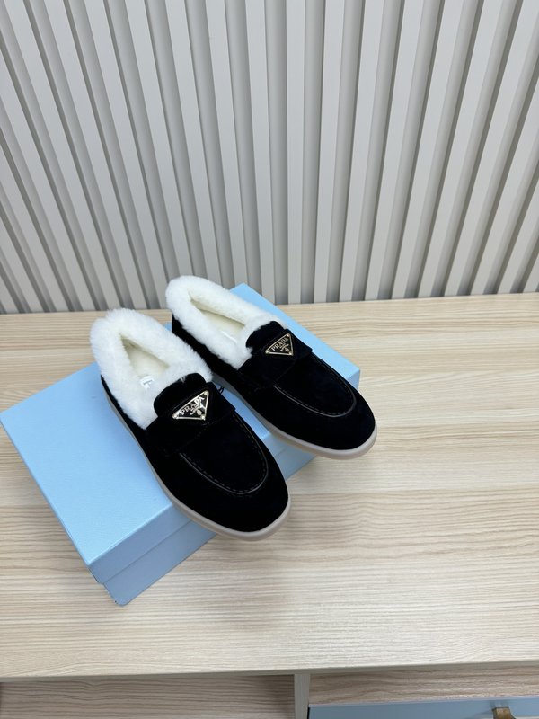 프라다 가을 겨울 울 칼라 로퍼 001-214088