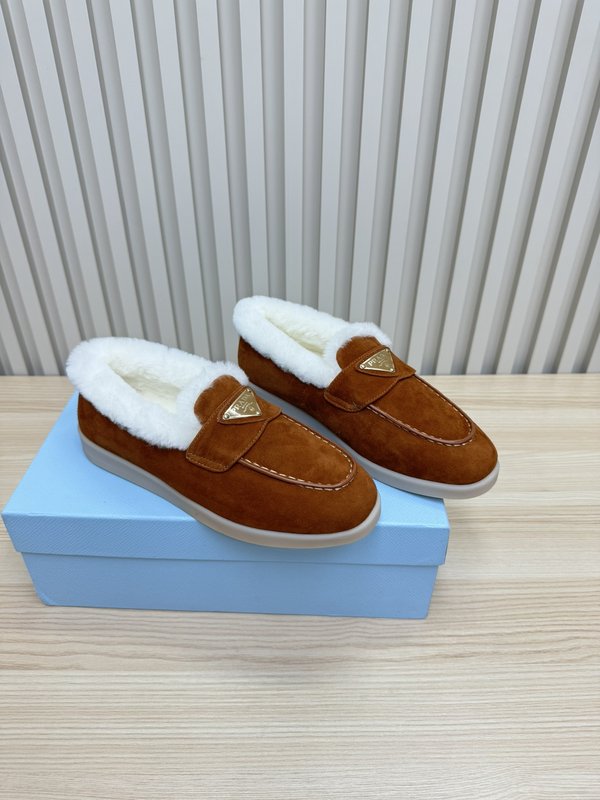 프라다 가을 겨울 울 칼라 로퍼 001-214092
