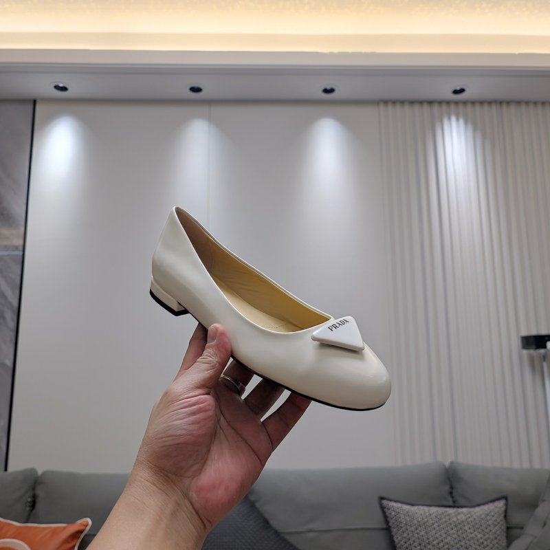 프라다 레트로 컬러 블럭 플랫 슈즈 001-214169