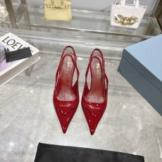 프라다 뾰족한 발가락 페이던트 하이힐 샌들 001-214224