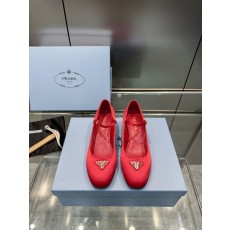 프라다 에나멜 스웨이드 메리제인 샌들 001-214241
