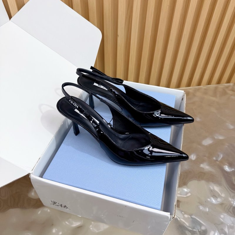 프라다 뾰족발가락 오픈토 하이힐 빈티지 룩 샌들 001-214396