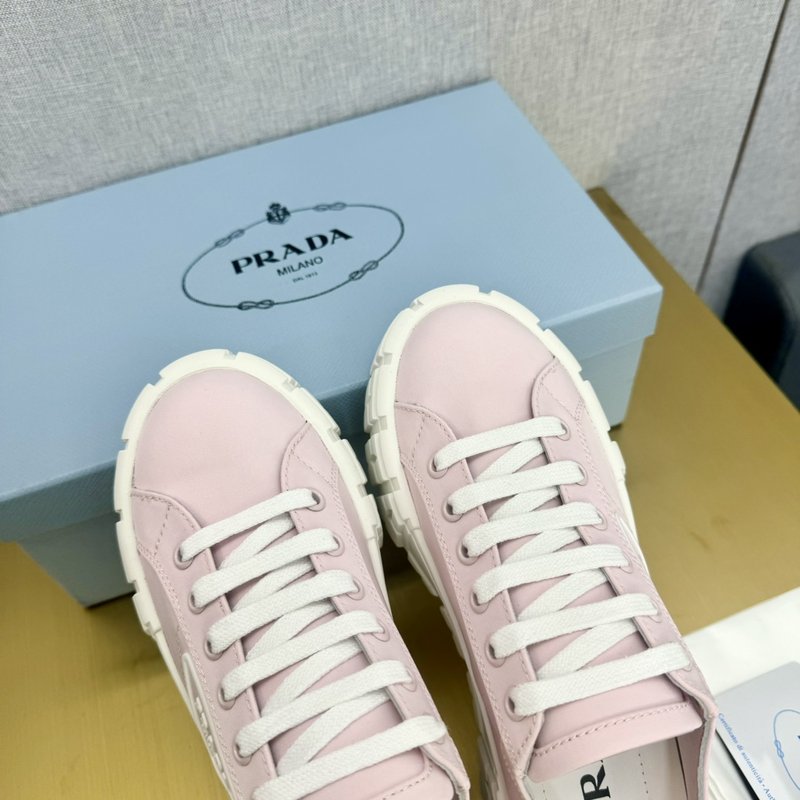 프라다 로고 프린트 두꺼운 밑창 캔버스 캐주얼 슈즈 001-214403