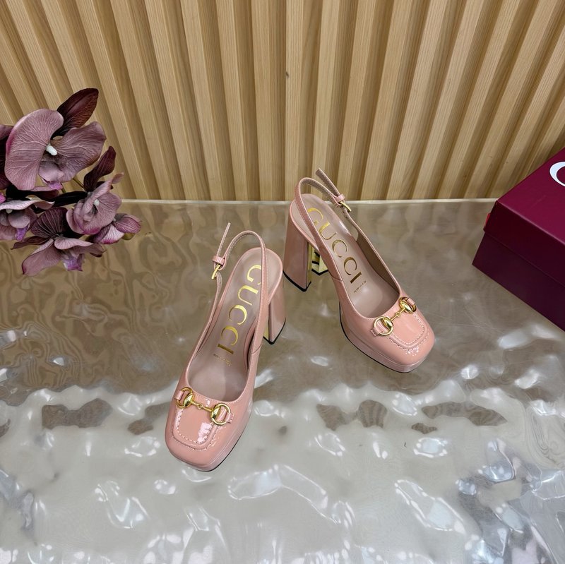 구찌 클래식 말衔扣 웨지 샌들 001-214451